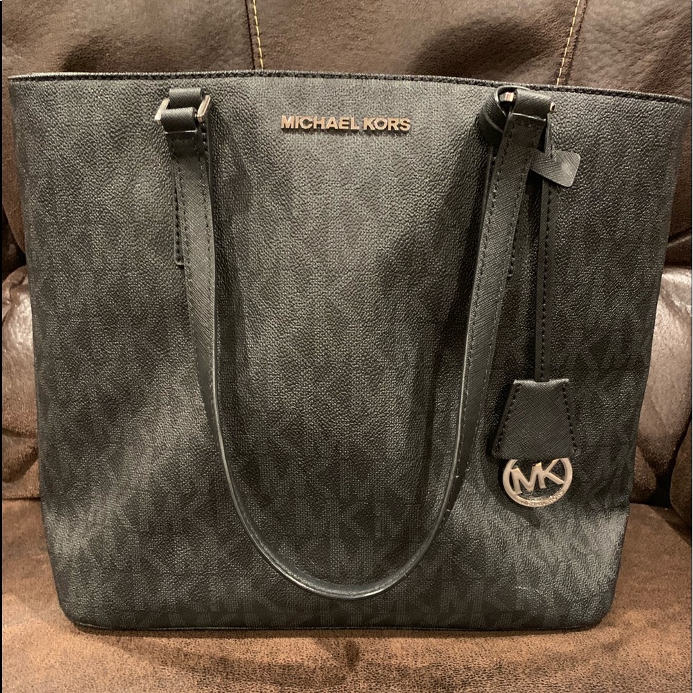 Michael Kors Tote